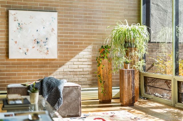 2735 E 7th Avenue Parkway, Denver, CO 80206