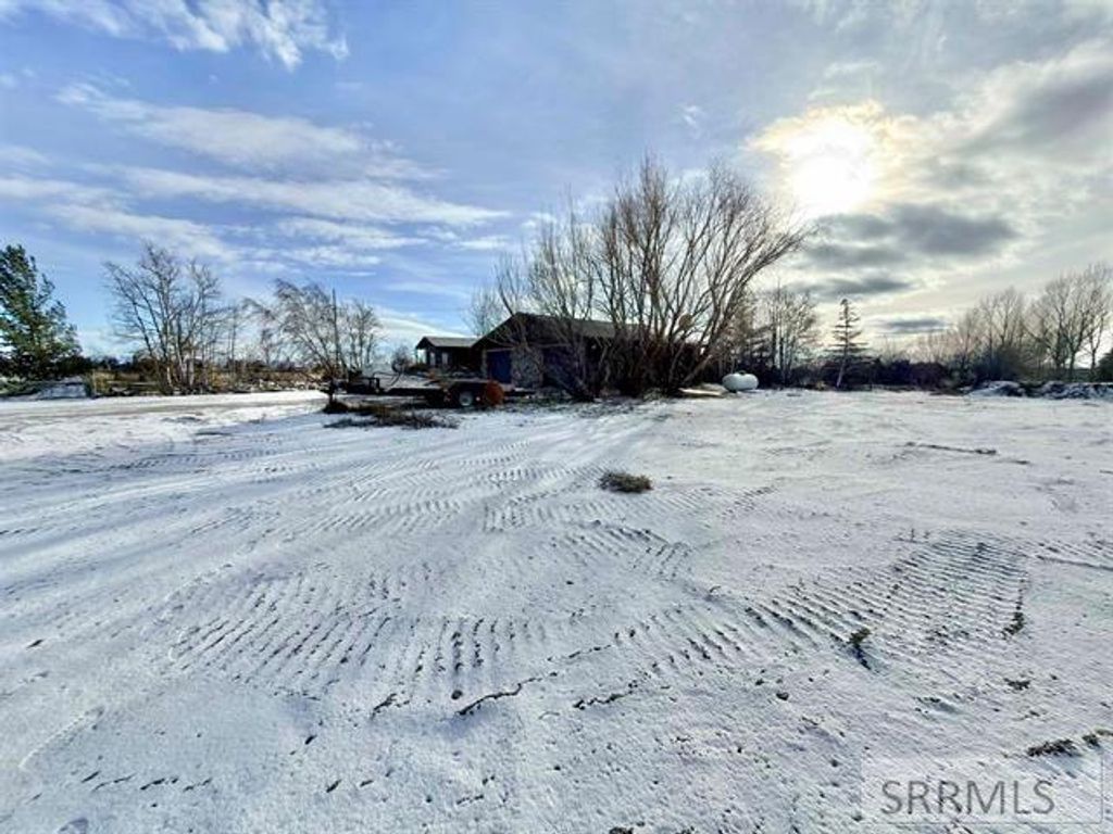 Image 30 of property listing at 5657 W 17th S, Idaho Falls, ID 83402