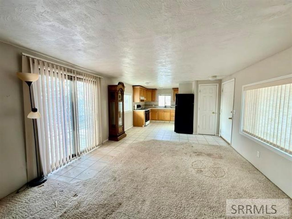 Image 7 of property listing at 5657 W 17th S, Idaho Falls, ID 83402