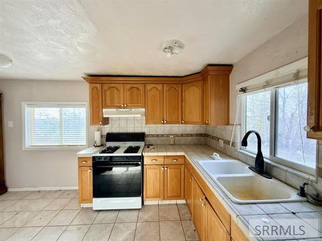 Image 9 of property listing at 5657 W 17th S, Idaho Falls, ID 83402