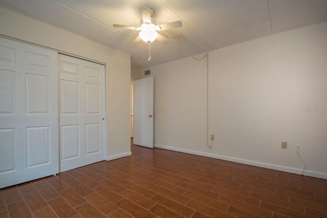 5221 BAYSHORE BOULEVARD 32, Tampa, FL 33611