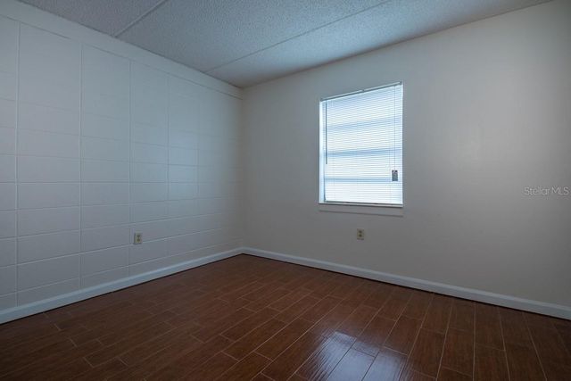 5221 BAYSHORE BOULEVARD 32, Tampa, FL 33611