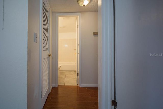 5221 BAYSHORE BOULEVARD 32, Tampa, FL 33611