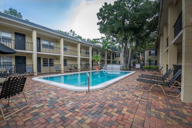 5221 BAYSHORE BOULEVARD 32, Tampa, FL 33611