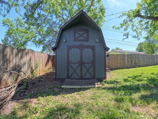 2575 McDaniel Court, Grove City, OH 43123