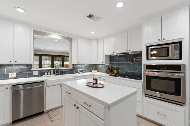 2314 Hialeah Drive, Houston, TX 77018