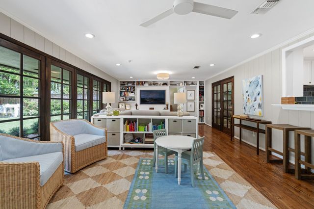 2314 Hialeah Drive, Houston, TX 77018