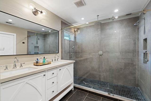 2314 Hialeah Drive, Houston, TX 77018