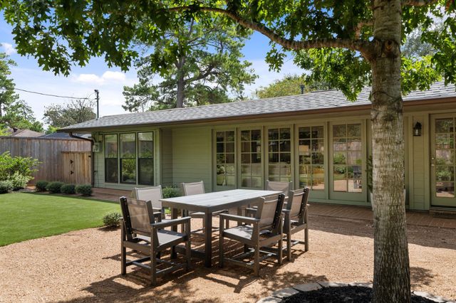 2314 Hialeah Drive, Houston, TX 77018