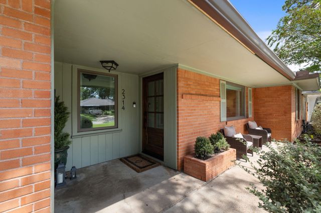 2314 Hialeah Drive, Houston, TX 77018