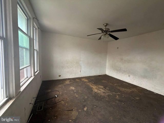 3340 CROFFUT PL SE, Washington, DC 20019