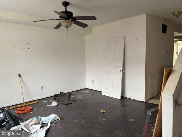 3340 CROFFUT PL SE, Washington, DC 20019