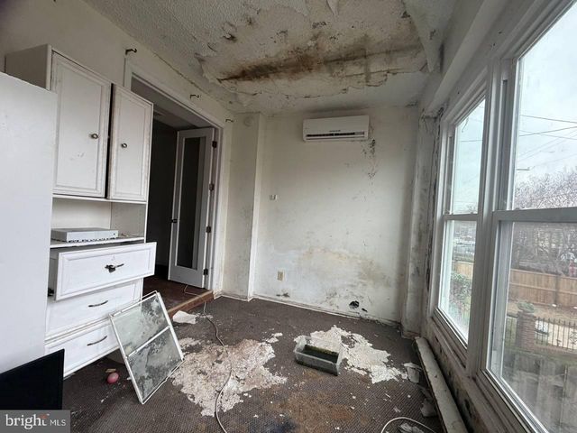 3340 CROFFUT PL SE, Washington, DC 20019