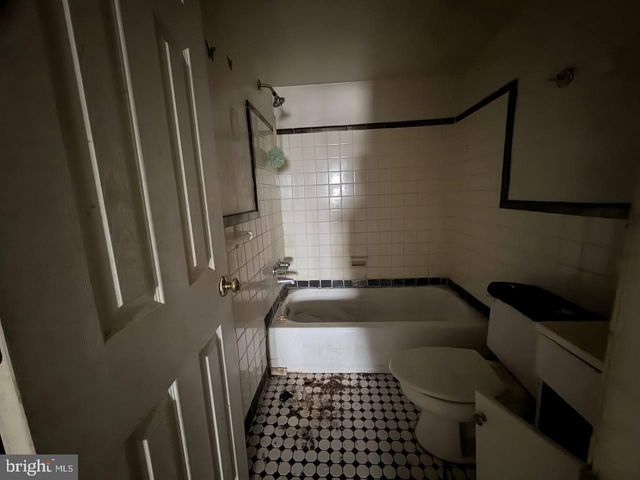 3340 CROFFUT PL SE, Washington, DC 20019