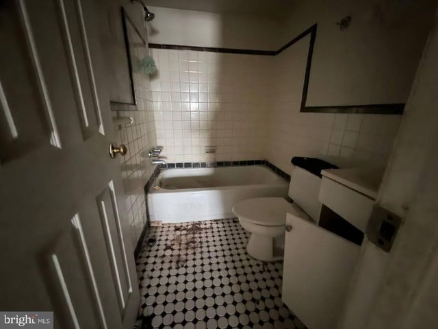 3340 CROFFUT PL SE, Washington, DC 20019