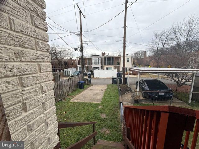 3340 CROFFUT PL SE, Washington, DC 20019