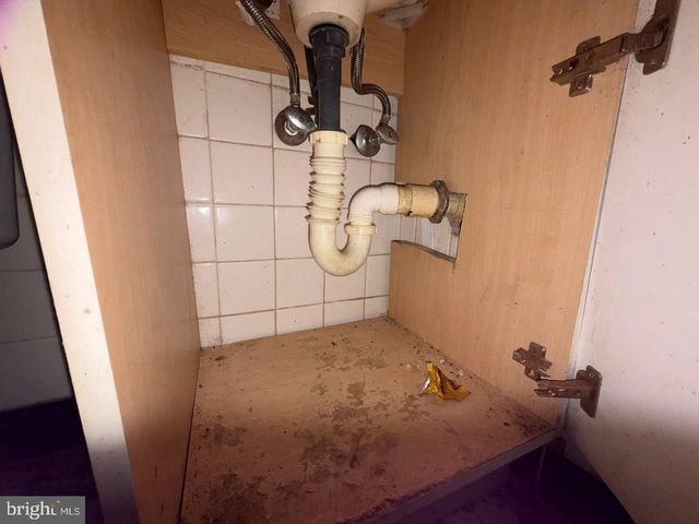 3340 CROFFUT PL SE, Washington, DC 20019