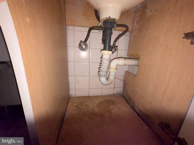 3340 CROFFUT PL SE, Washington, DC 20019