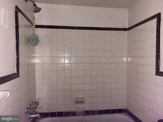 3340 CROFFUT PL SE, Washington, DC 20019