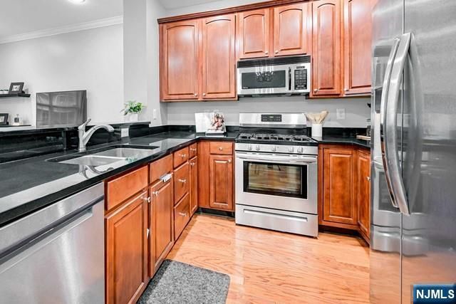 106 Rock Creek Drive T211, Clifton, NJ 07014