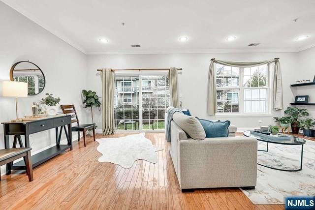 106 Rock Creek Drive T211, Clifton, NJ 07014