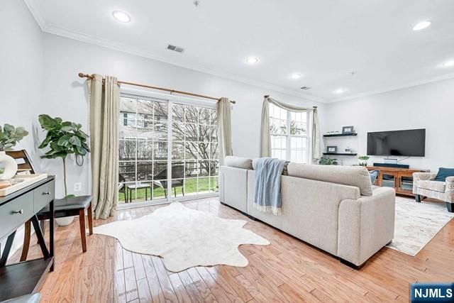 106 Rock Creek Drive T211, Clifton, NJ 07014