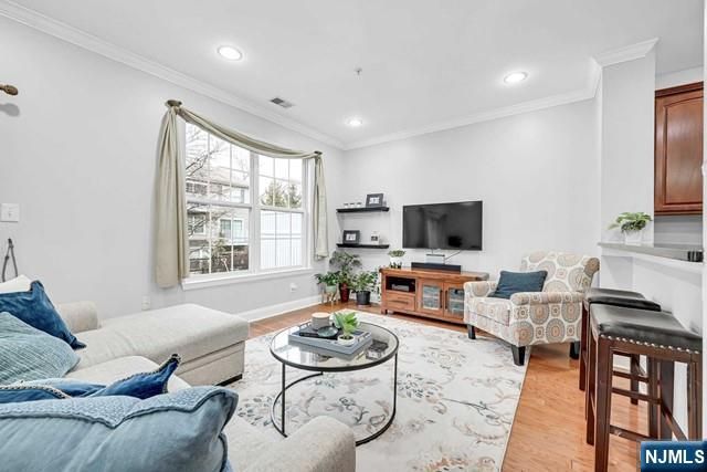 106 Rock Creek Drive T211, Clifton, NJ 07014