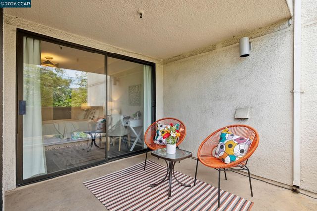 655 Chetwood St 203, Oakland, CA 94610