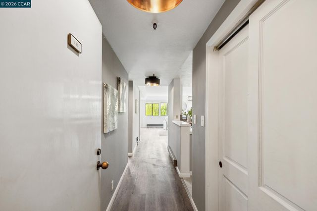 655 Chetwood St 203, Oakland, CA 94610