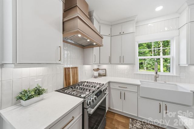 316 Anne Avenue, Waxhaw, NC 28173