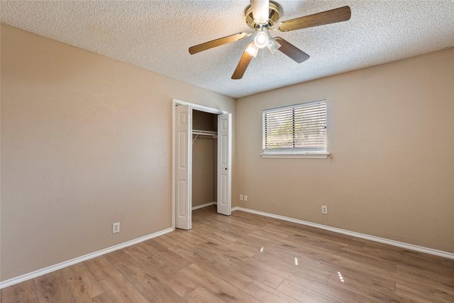 8703 Clear brook TRL B, Austin, TX 78729