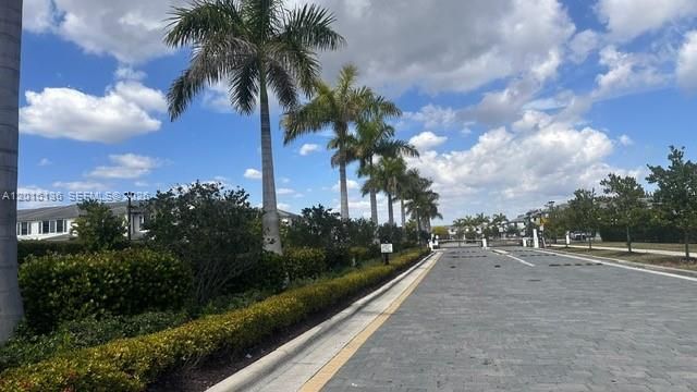 13420 SW 287th Ter 0, Homestead, FL 33033