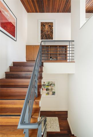 1407 Alameda DR, Austin, TX 78704