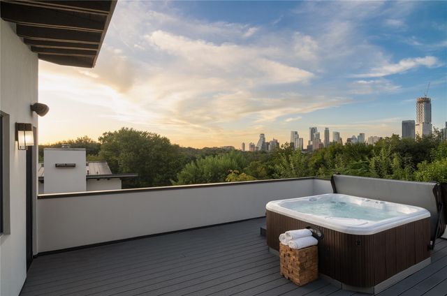 1407 Alameda DR, Austin, TX 78704