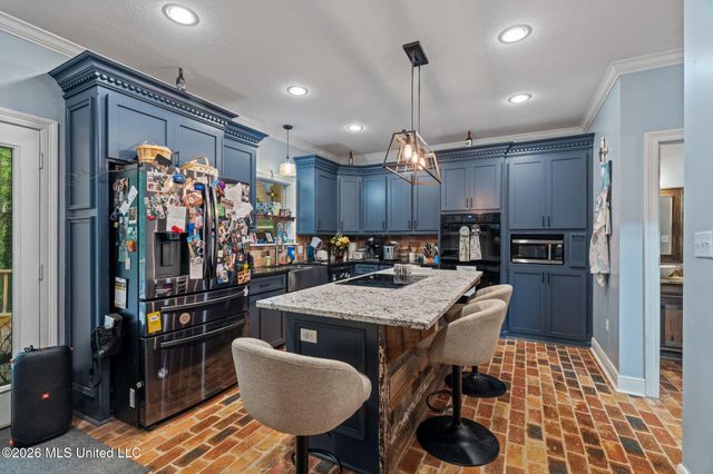 17 Stonecrest, Hattiesburg, MS 39402