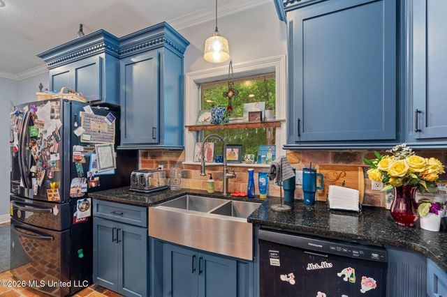 17 Stonecrest, Hattiesburg, MS 39402