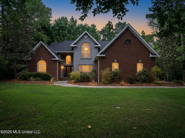 17 Stonecrest, Hattiesburg, MS 39402