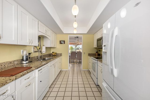 16022 N 110th Avenue, Sun City, AZ 85351