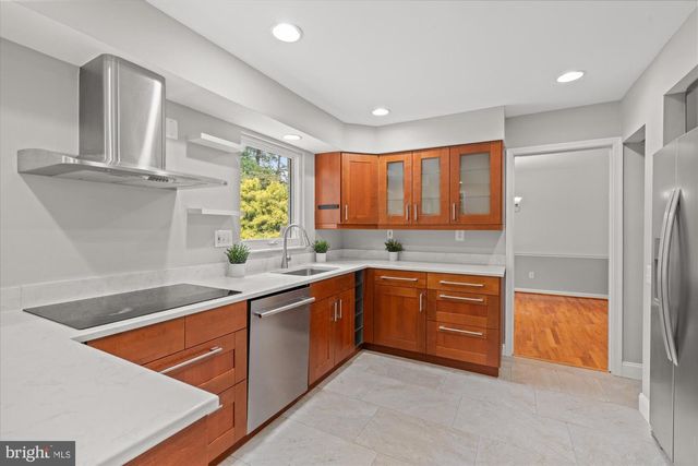 11200 HUNT CLUB DR, Potomac, MD 20854