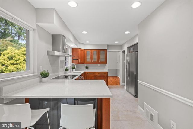 11200 HUNT CLUB DR, Potomac, MD 20854