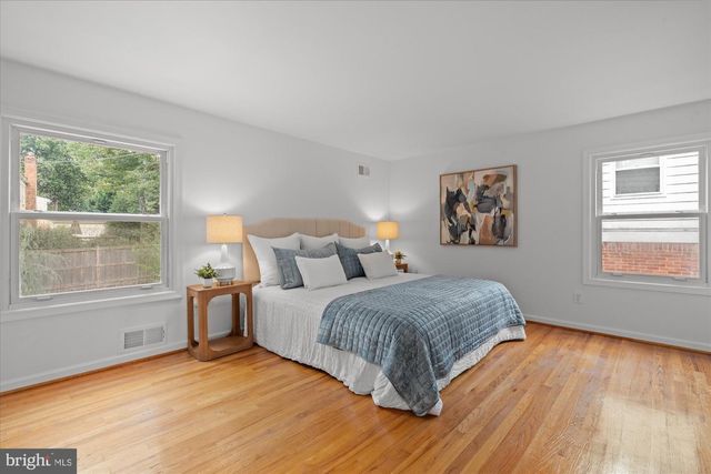 11200 HUNT CLUB DR, Potomac, MD 20854
