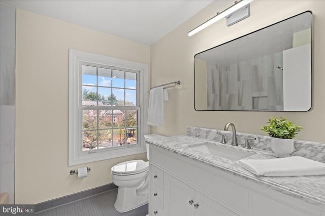 11200 HUNT CLUB DR, Potomac, MD 20854