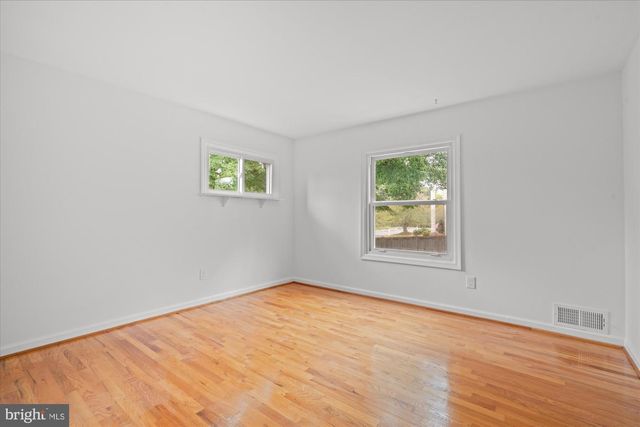 11200 HUNT CLUB DR, Potomac, MD 20854