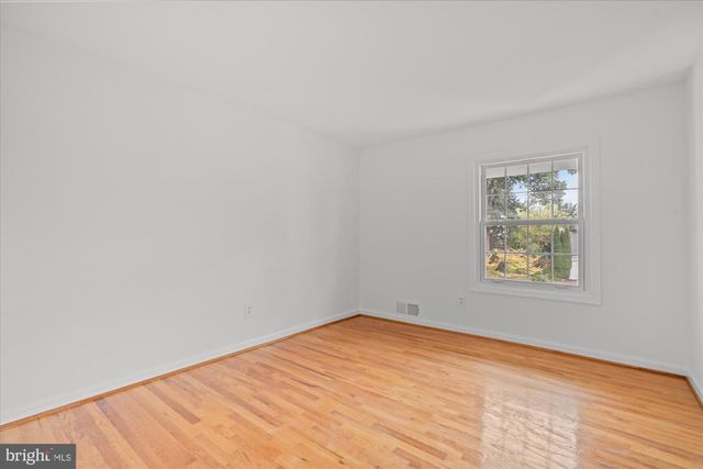 11200 HUNT CLUB DR, Potomac, MD 20854