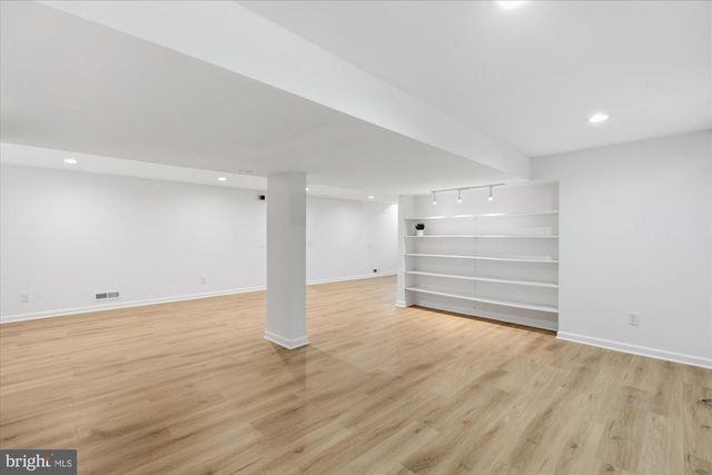 11200 HUNT CLUB DR, Potomac, MD 20854