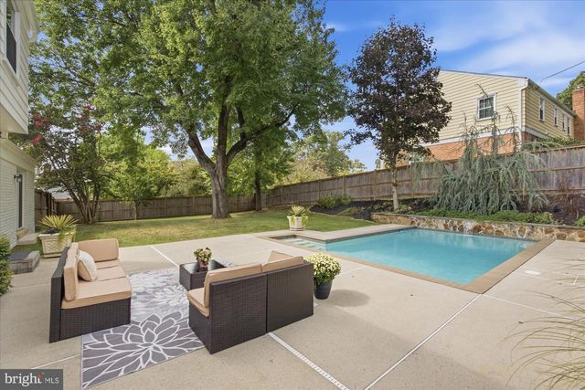 11200 HUNT CLUB DR, Potomac, MD 20854