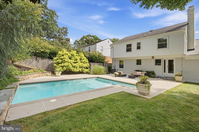 11200 HUNT CLUB DR, Potomac, MD 20854