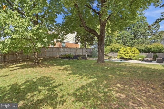 11200 HUNT CLUB DR, Potomac, MD 20854