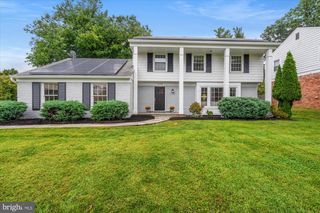 11200 HUNT CLUB DR, Potomac, MD 20854