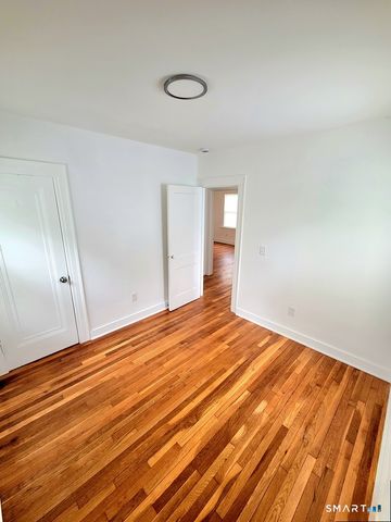 82 Helen Street, Hamden, CT 06514